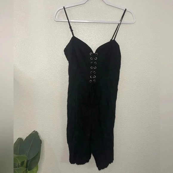 ☀️Kendall & Kylie Raw Hem Jumpsuit - Picture 2 of 8